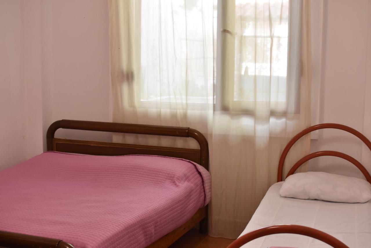 Private Apartment At Guest House Hektor & Aferdita Vlore Luaran gambar