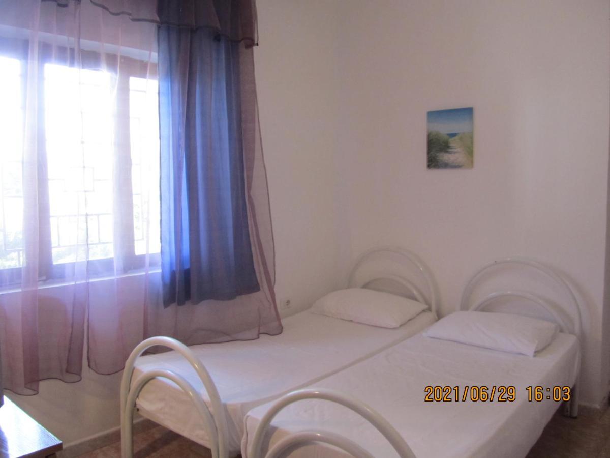 Private Apartment At Guest House Hektor & Aferdita Vlore Luaran gambar